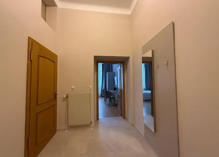 Hotel Bright By Schoenbrunn, Next To U6 Niederhofstrasse Vienna