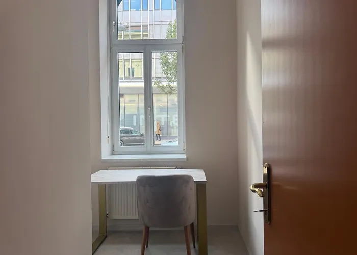 Bright By Schoenbrunn, Next To U6 Niederhofstrasse Vienna